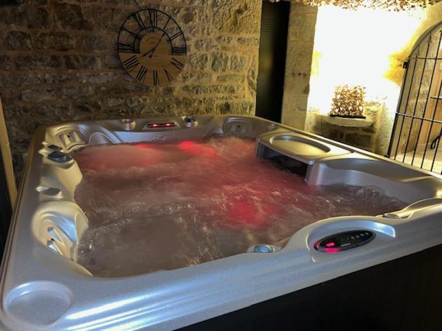 Agreable Chambre D Hote Avec Piscine Et Jacuzzi Thégra Exteriör bild