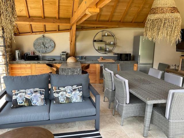 Agreable Chambre D Hote Avec Piscine Et Jacuzzi Thégra Exteriör bild