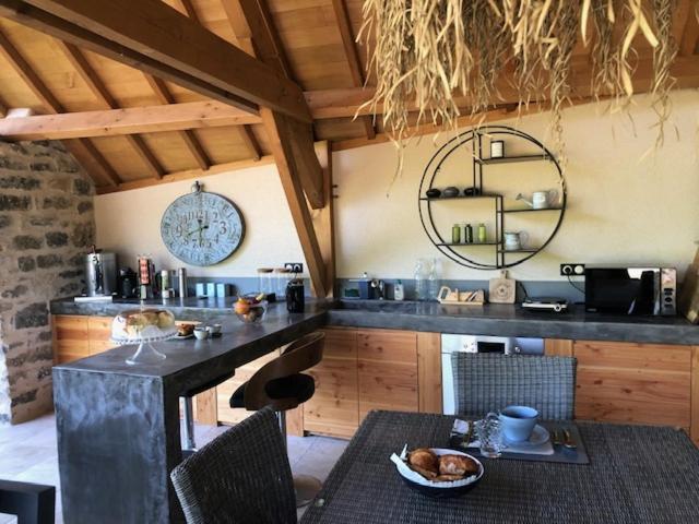 Agreable Chambre D Hote Avec Piscine Et Jacuzzi Thégra Exteriör bild